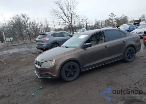2011 Volkswagen Jetta 2.5L Se z USA, uszkodzony, nr VIN 3VWDX7AJ4BM056582